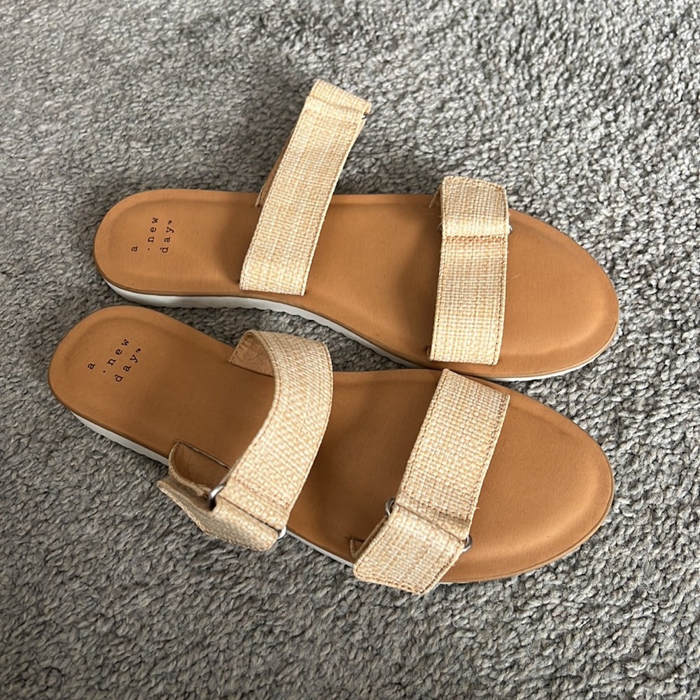 SANDALS - Picture 2 of 3